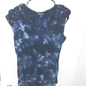 SUPER CUTE sleeveless top